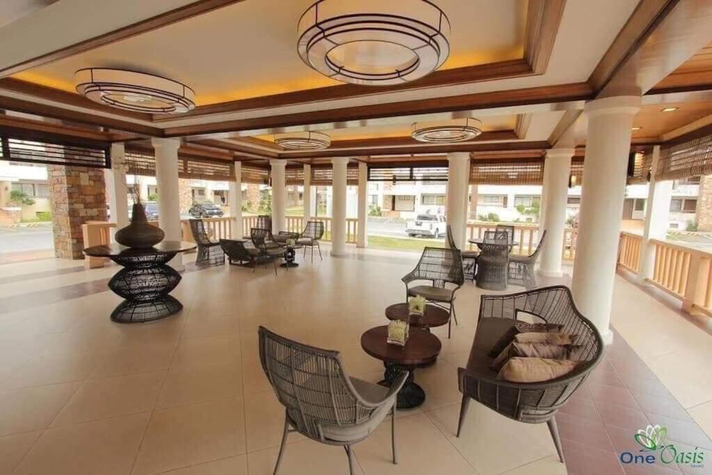 Cozy 2Br With Free Pool Beside Sm City Mall Davao Ngoại thất bức ảnh